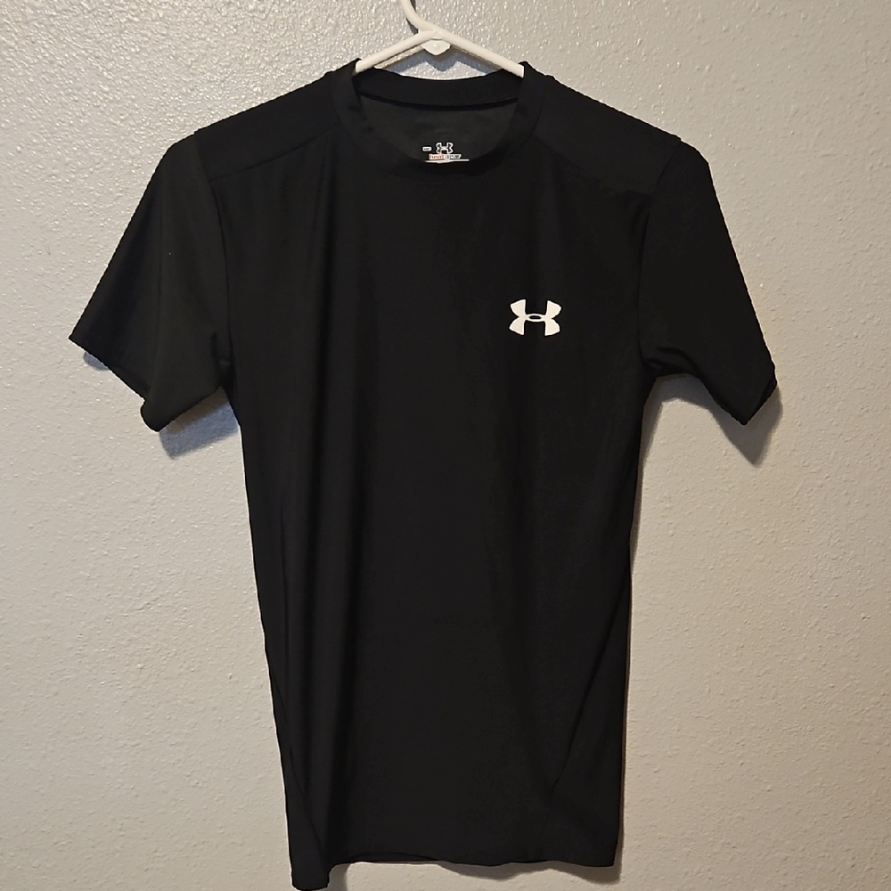 Under Armour Men's Black T-Shirt